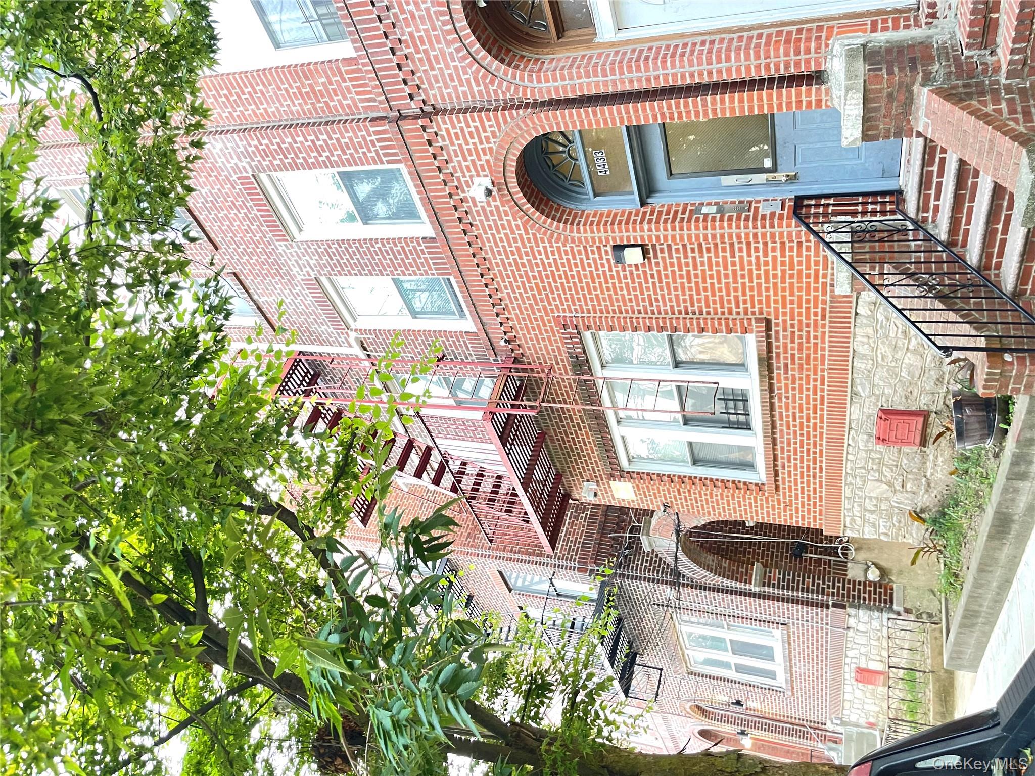 #1 photo, 4433 Carpenter Avenue, 布朗士 Bronx , NY 10470