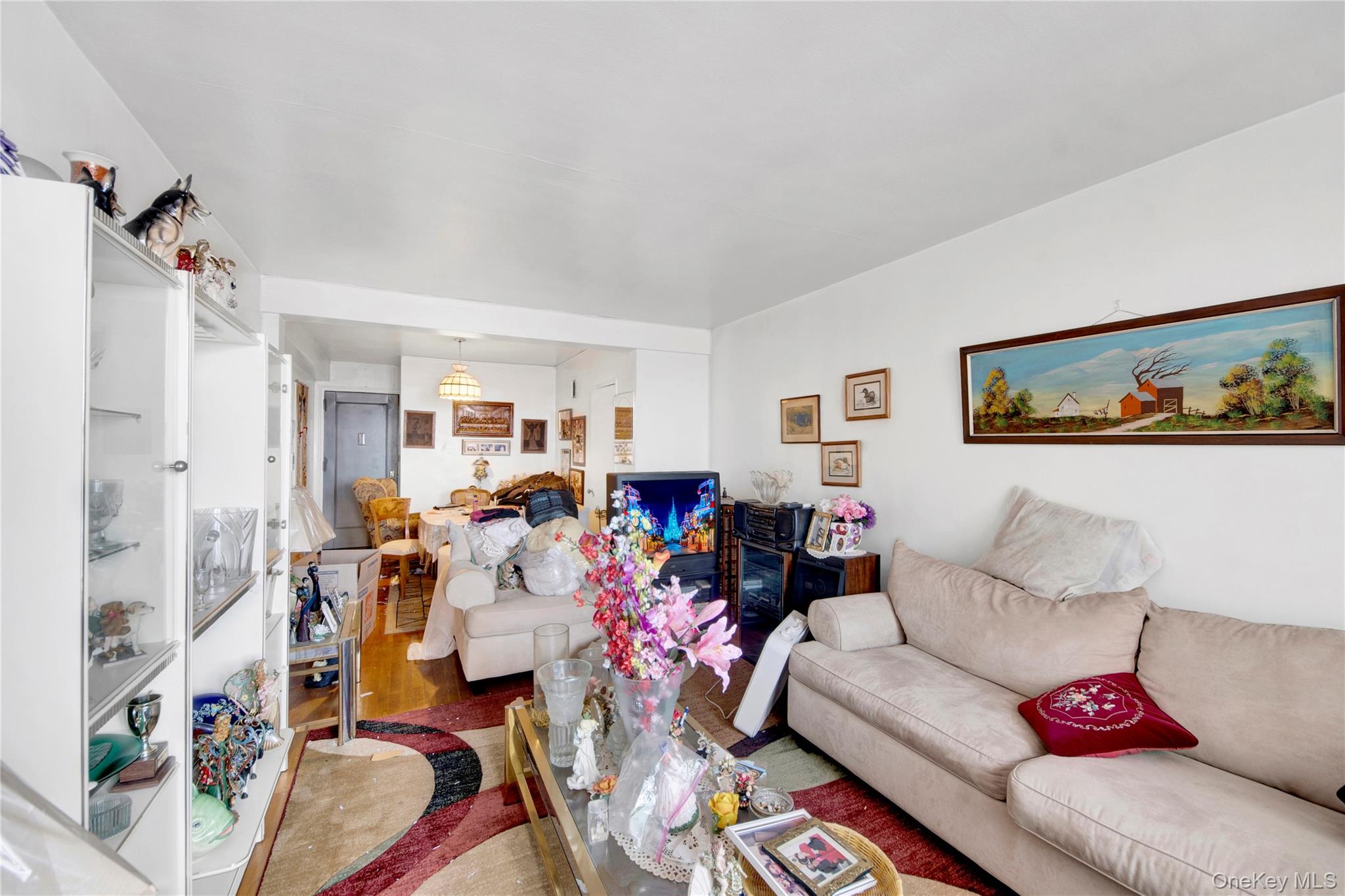 #2 photo, 740 E 232nd Street, Bronx , NY 10466