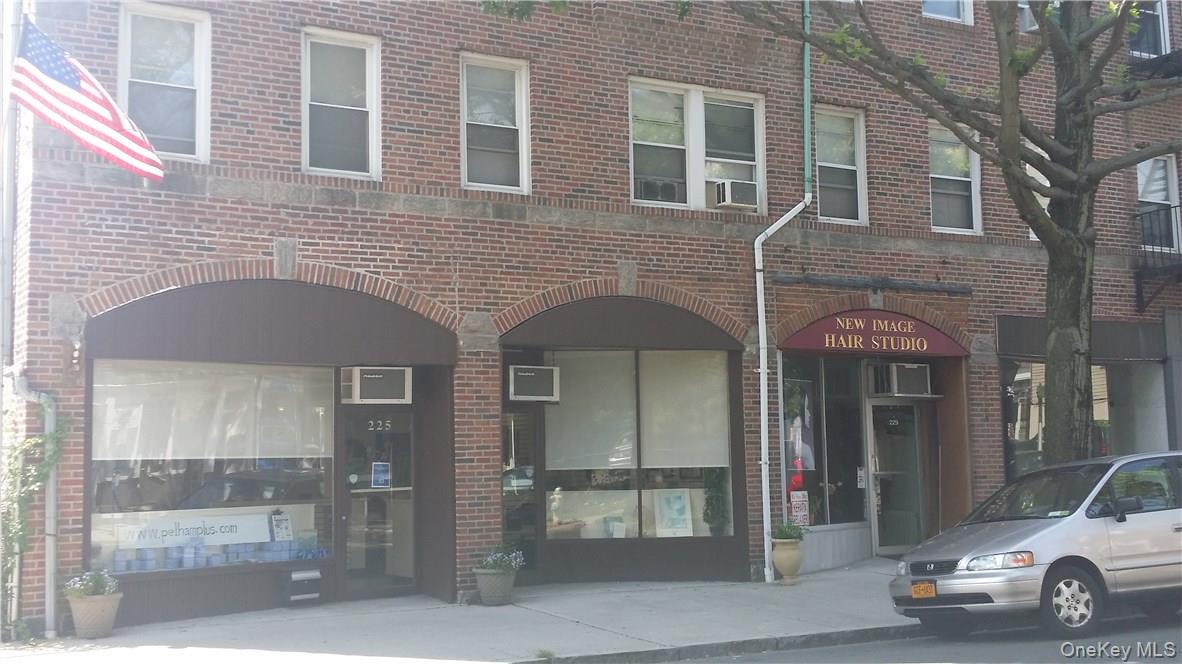 #1 photo, 225 Fifth Avenue, Pelham , NY 10803