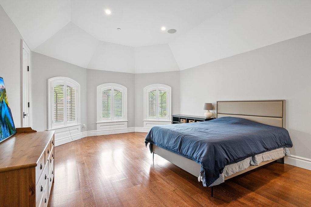 #15 photo, 264-11 60th Avenue, Little Neck , NY 11362