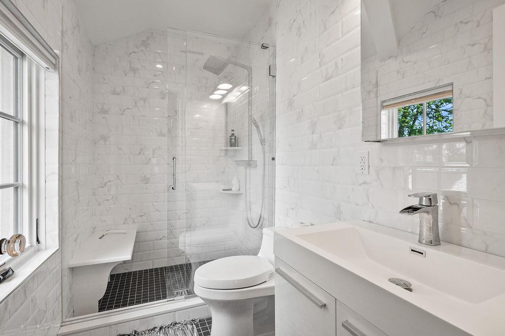 #16 photo, 264-11 60th Avenue, Little Neck , NY 11362