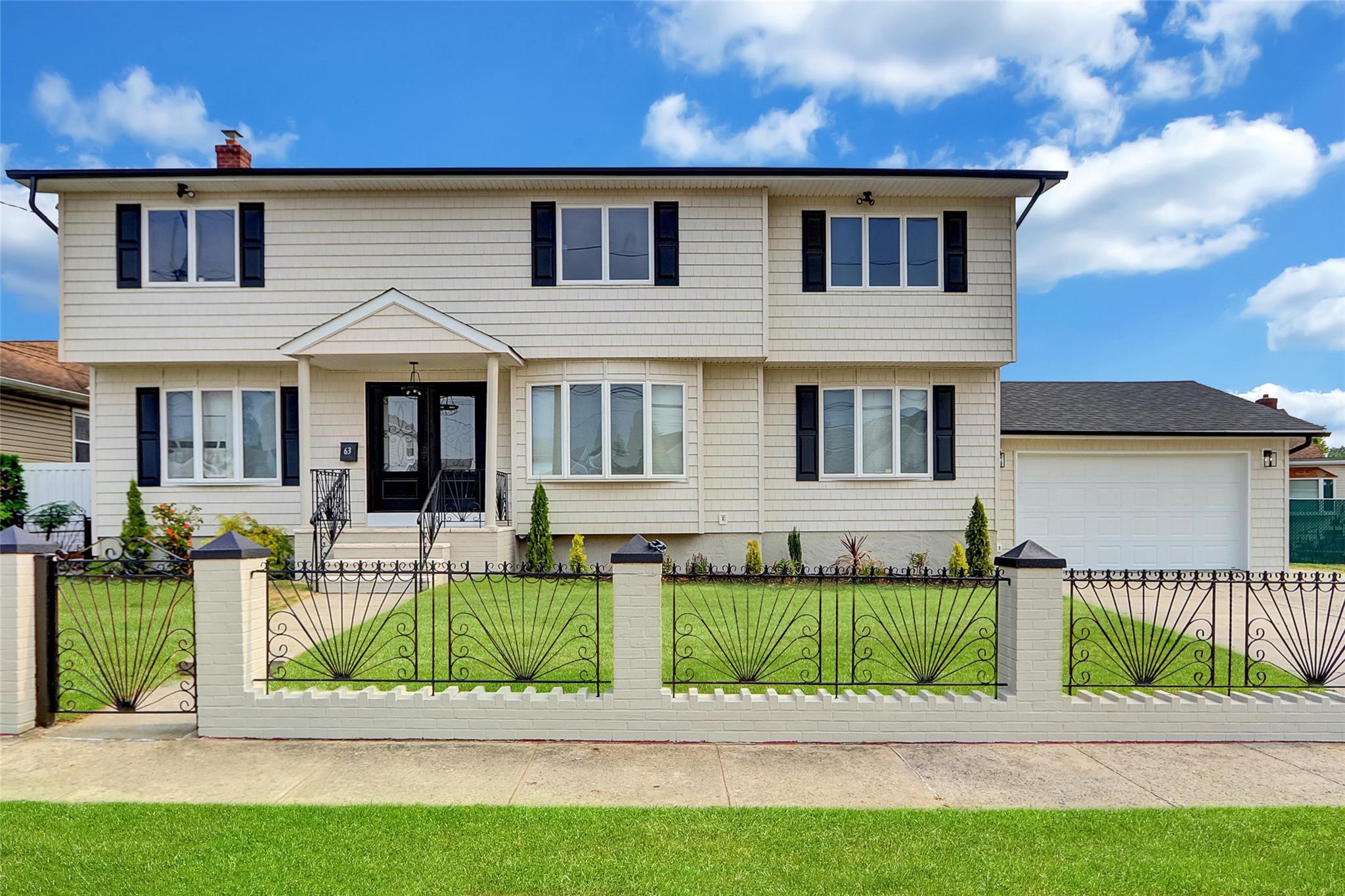 #1 photo, 63 Cumberland Place, नासाउ काउंटी Valley Stream , NY 11580