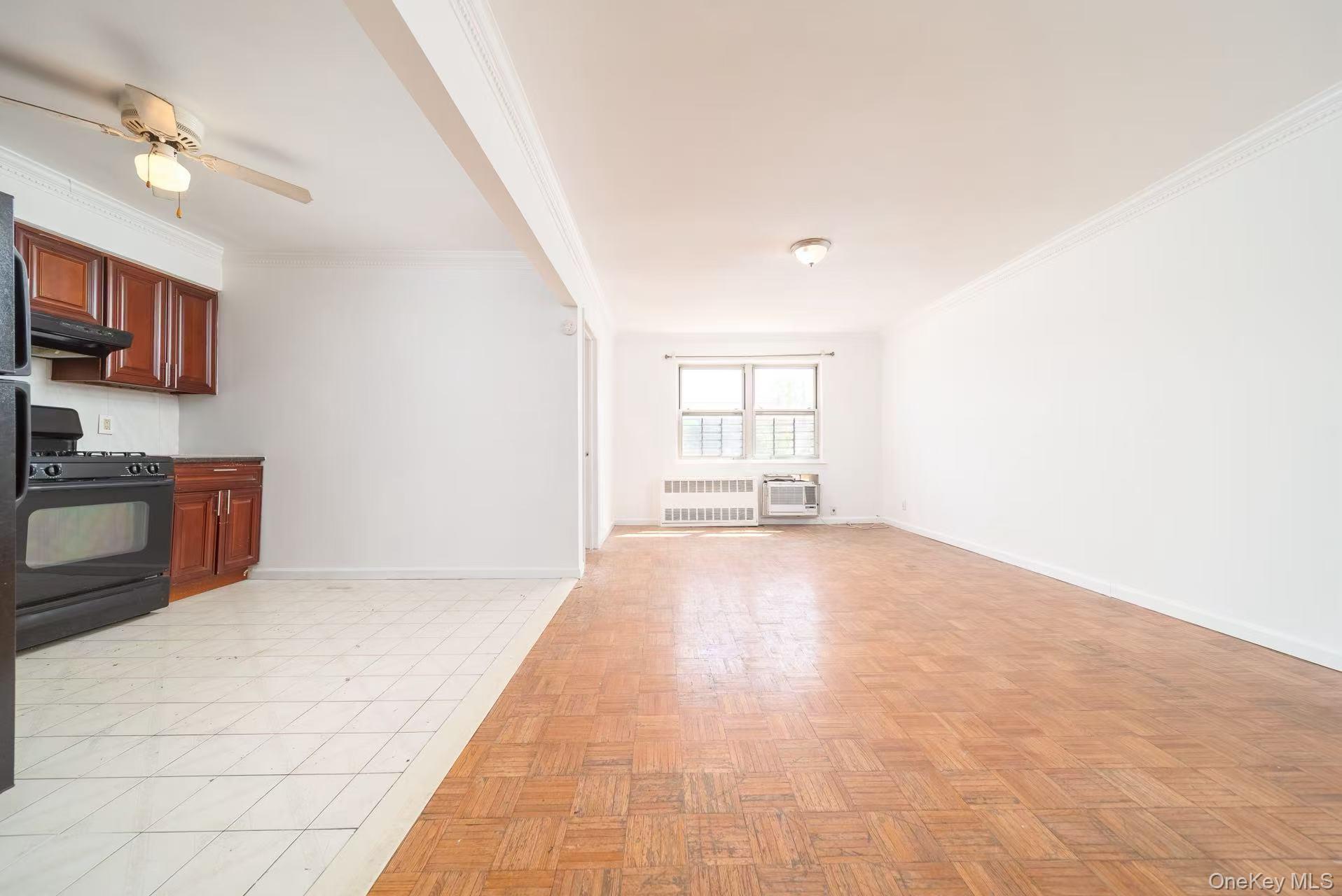 #8 photo, 2348 130th Street, クイーンズ区 College Point , NY 11356