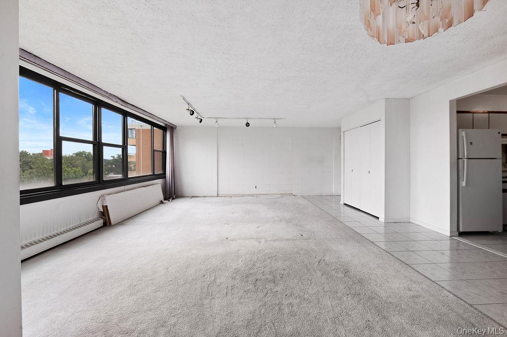 #4 photo, 162-40 9th Avenue, Beechhurst , NY 11357