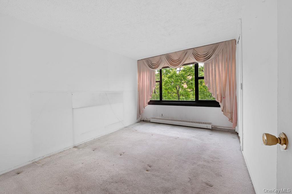 #7 photo, 162-40 9th Avenue, Beechhurst , NY 11357