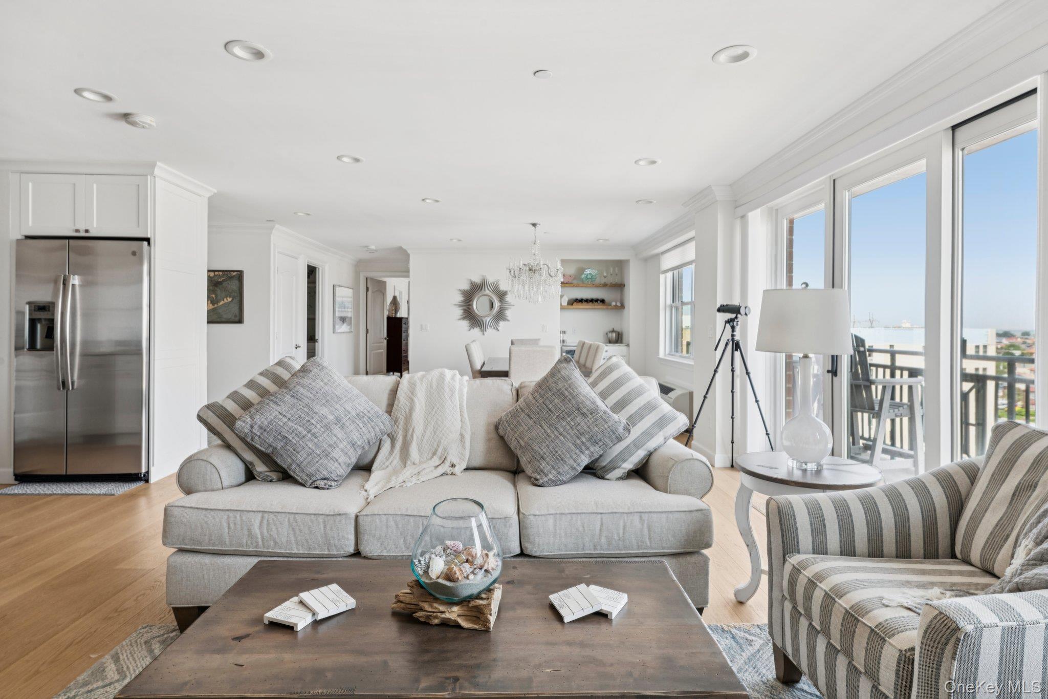 #12 photo, 26 W Broadway, ナッソー郡 Long Beach , NY 11561