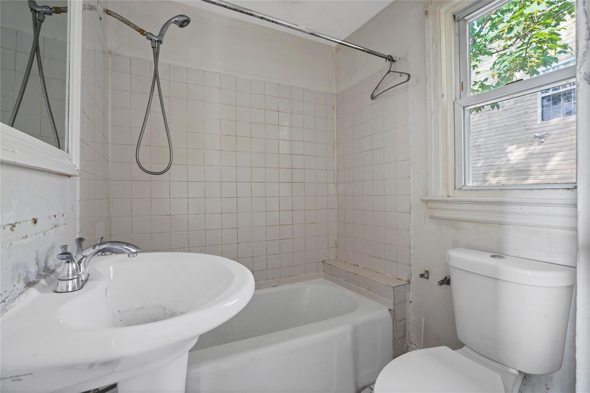 #17 photo, 451 Babylon Turnpike, ナッソー郡 Freeport , NY 11520