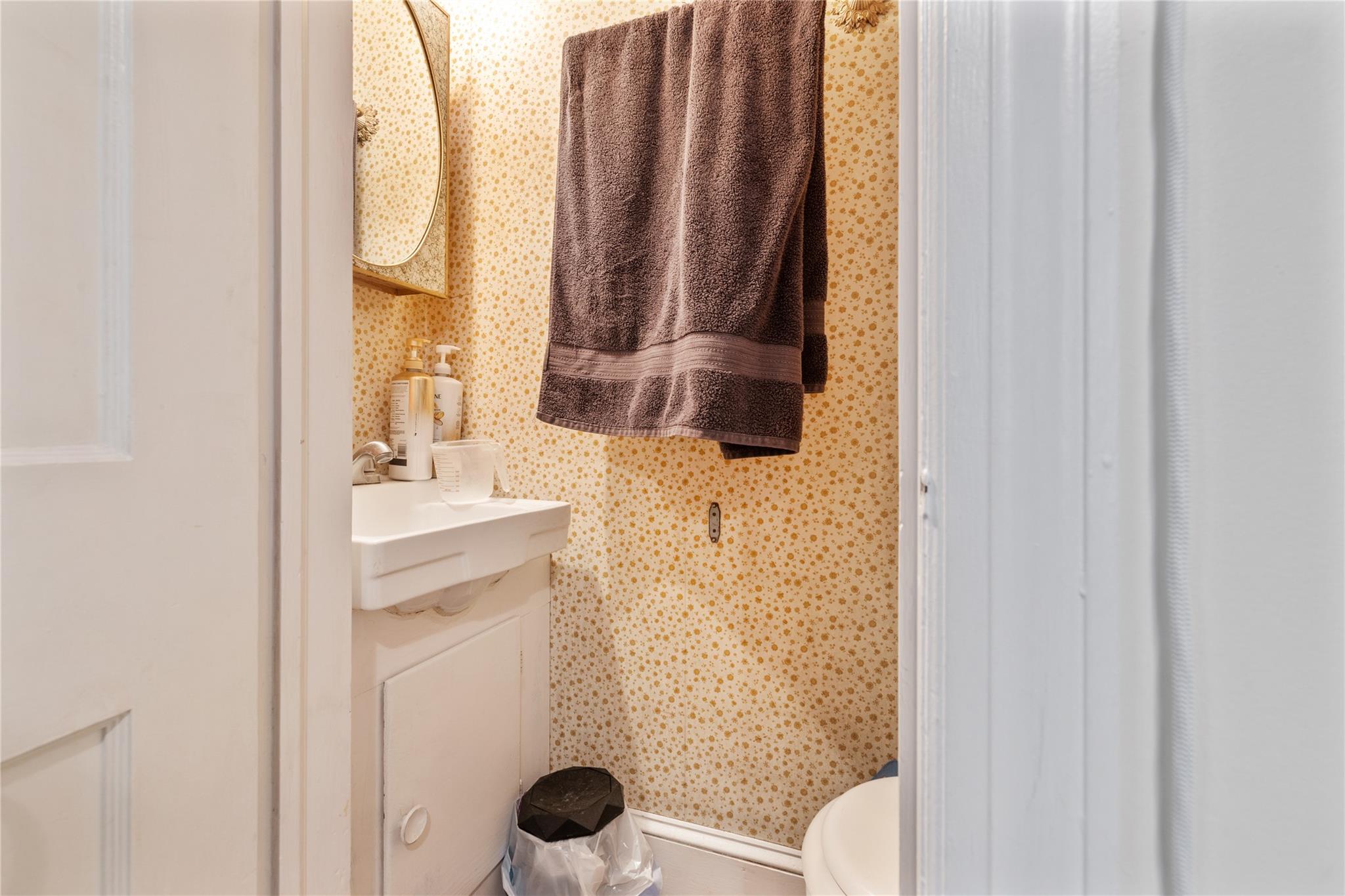 #18 photo, 228 Saddle River Road, Airmont , NY 10952