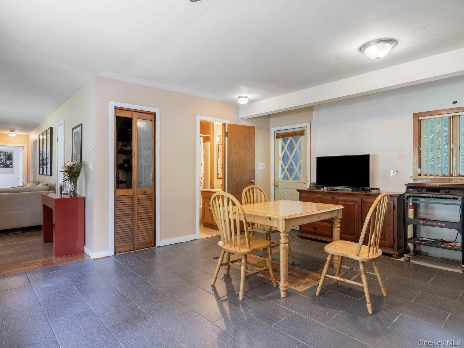 #6 photo, 98 S Lincoln Drive, Cairo , NY 12413