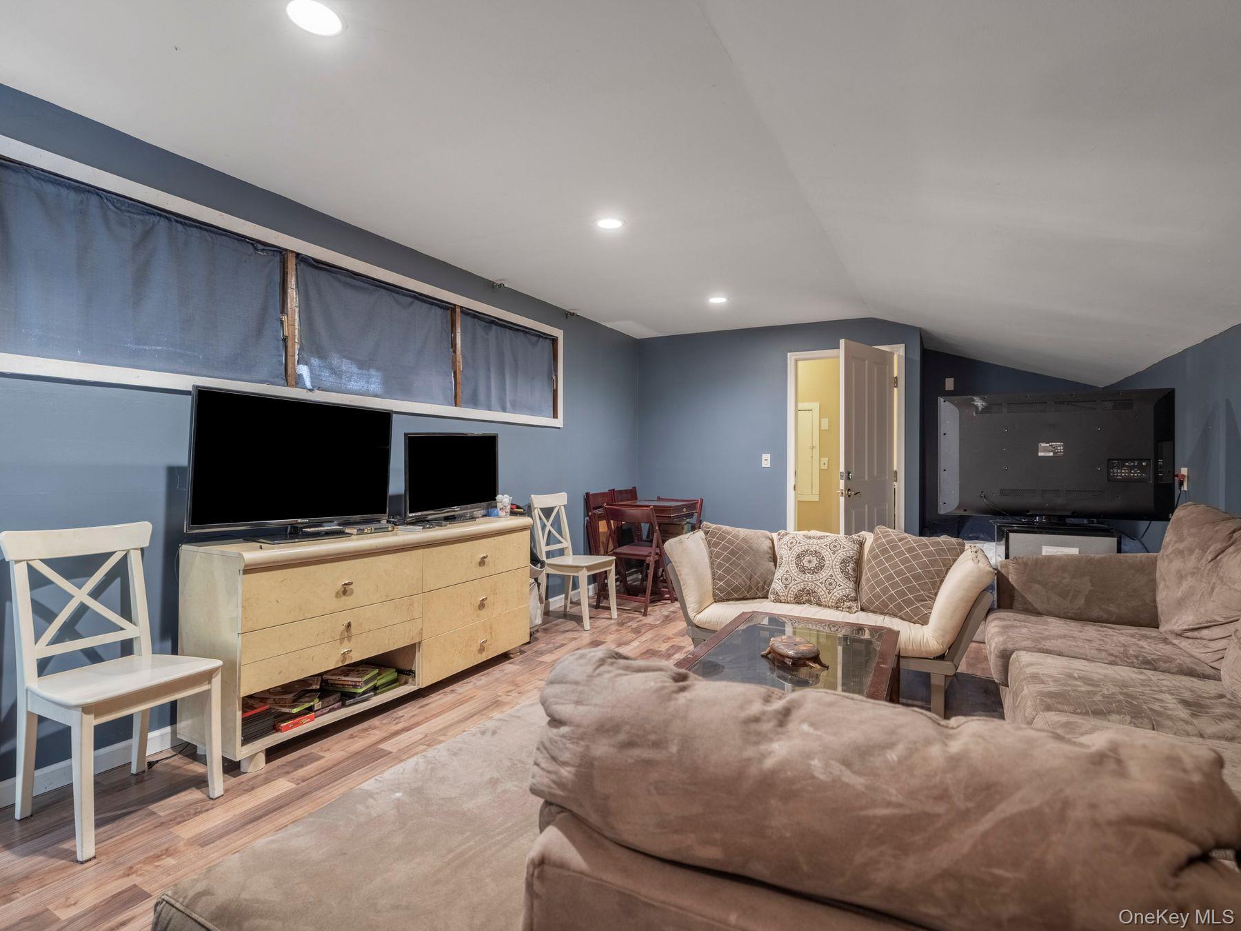 #9 photo, 98 S Lincoln Drive, Cairo , NY 12413