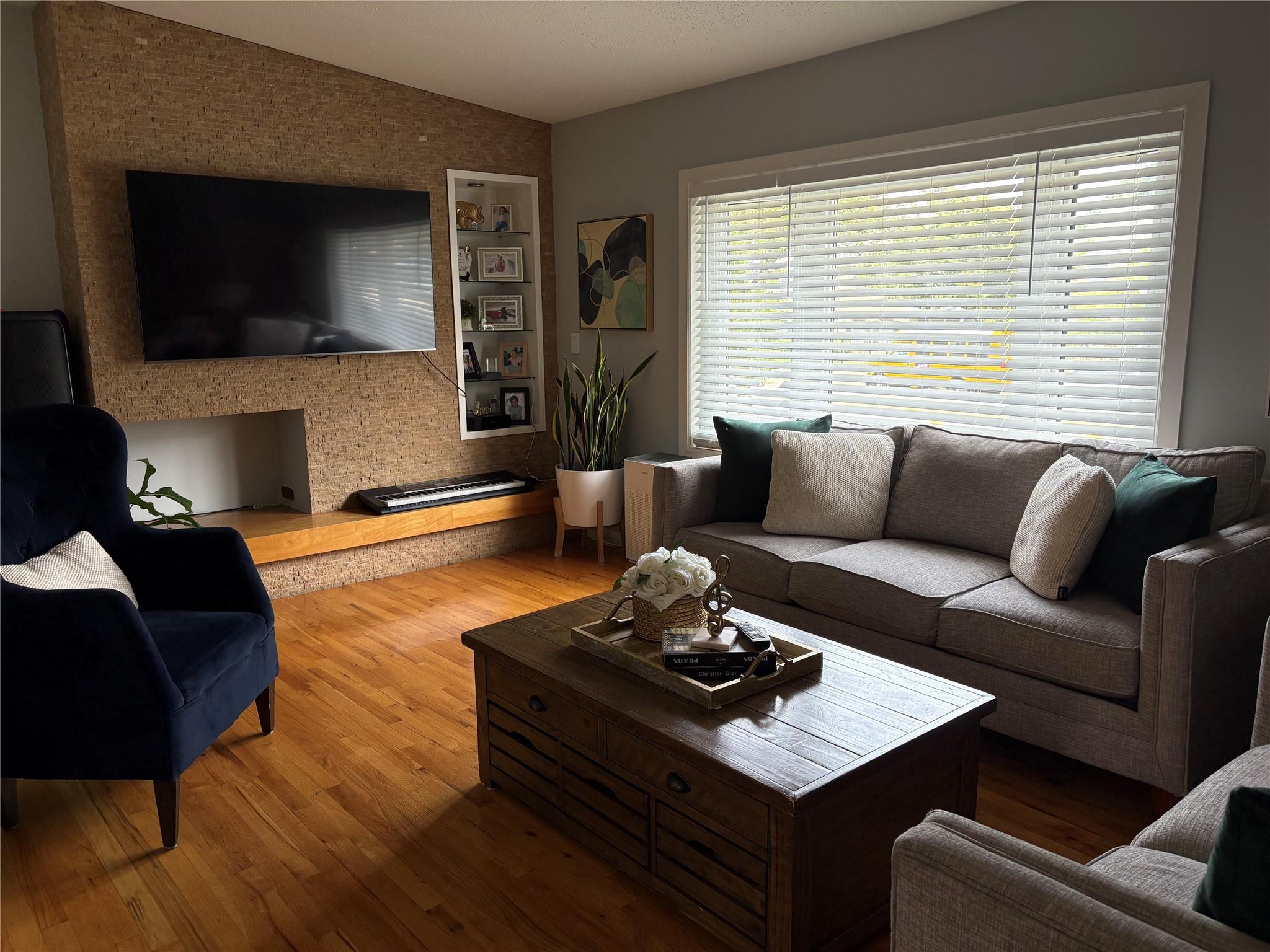 #11 photo, 1405 Louis Nine Blvd Boulevard, Bronx , NY 10459