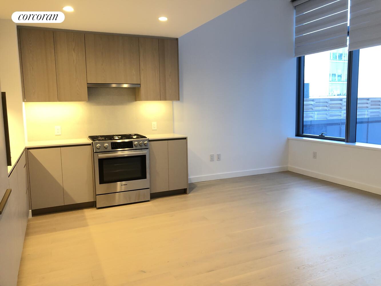 #3 photo, 3 COURT Square, クイーンズ区 Long Island City , NY 11101