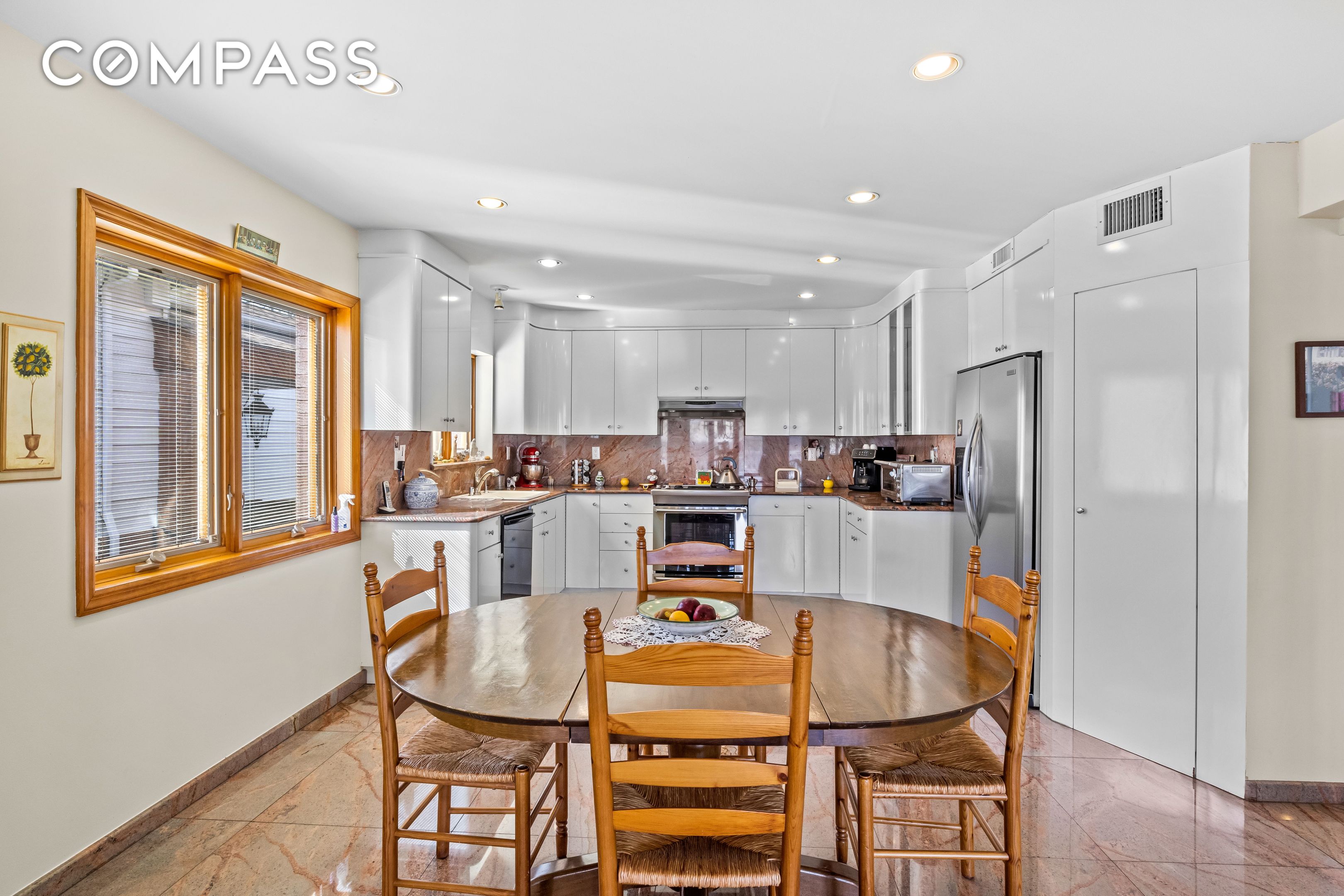 #15 photo, 303 Whitman Drive, ブルックリン区 Mill Basin , NY 11234