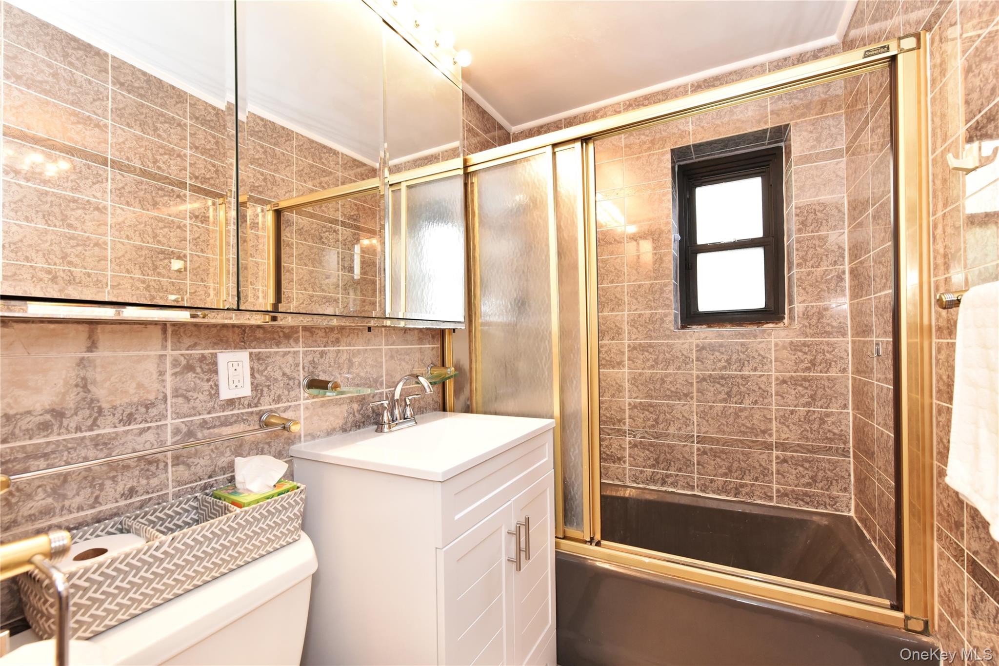 #13 photo, 83-83 118th Street, クイーンズ区 Kew Gardens , NY 11415