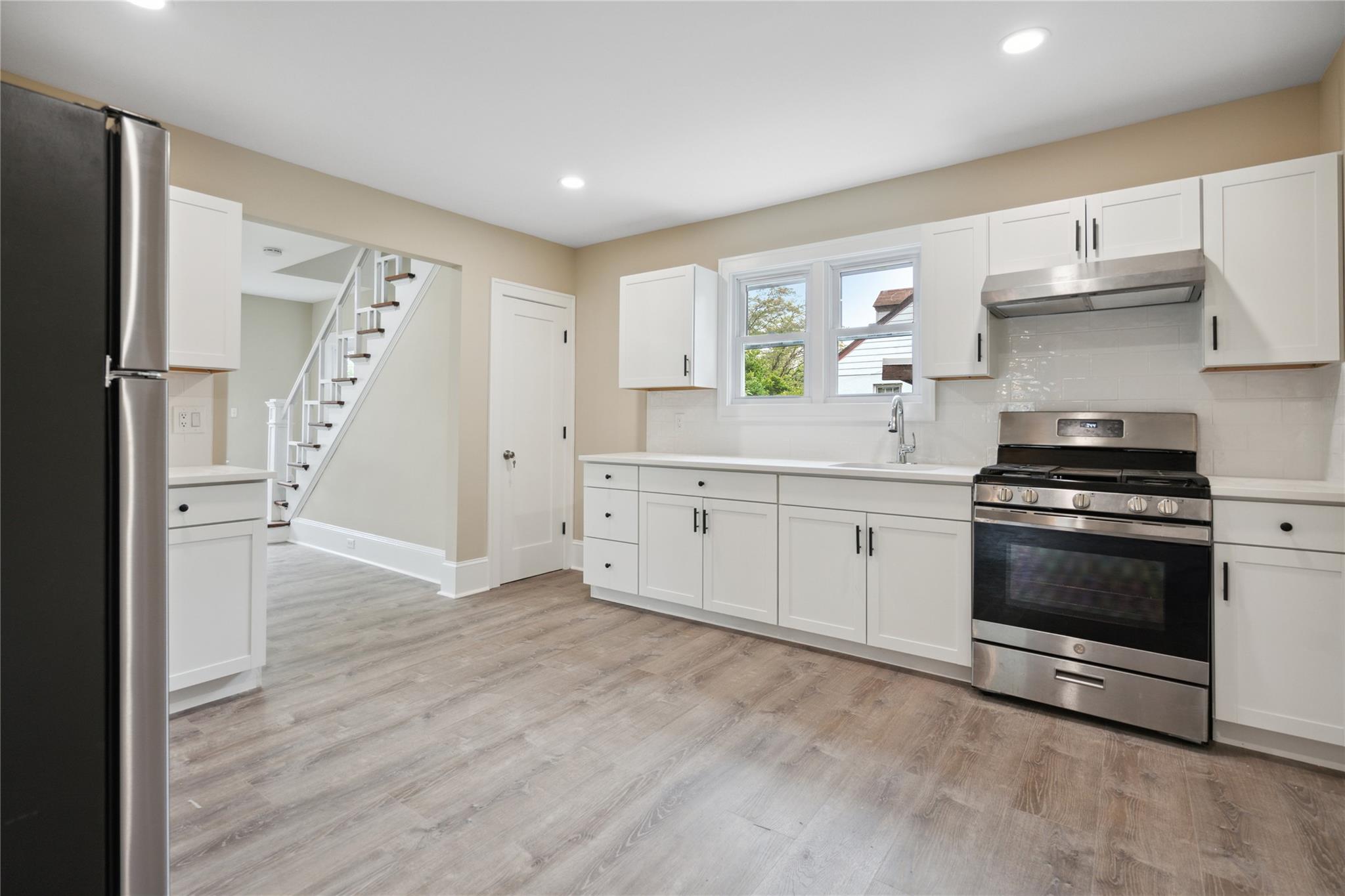 #10 photo, 1030 Glen Cove Avenue, Glen Head , NY 11545