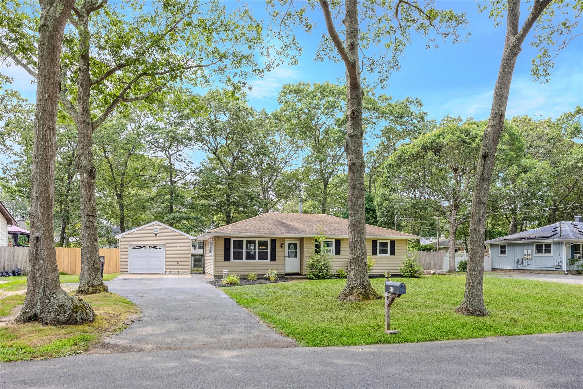 #1 photo, 40 Lafayette, Mastic , NY 11950