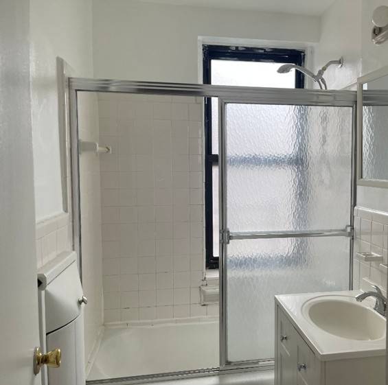 #11 photo, 100-25 Queens Blvd, #6 AA, クイーンズ区 Forest Hills , NY 11375