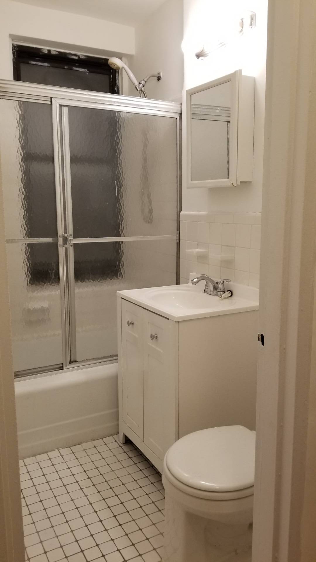 #12 photo, 100-25 Queens Blvd, #6 AA, クイーンズ区 Forest Hills , NY 11375