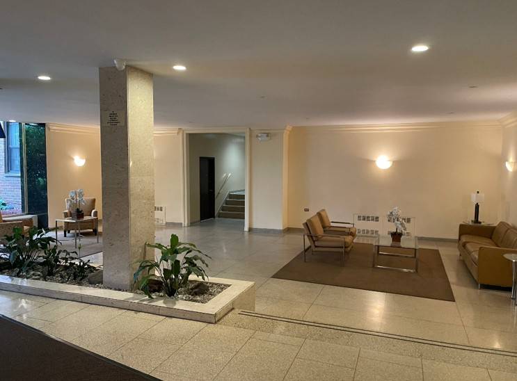 #4 photo, 100-25 Queens Blvd, #6 AA, クイーンズ区 Forest Hills , NY 11375