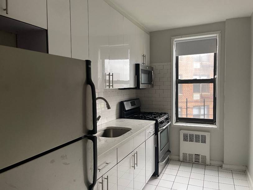 #5 photo, 100-25 Queens Blvd, #6 AA, クイーンズ区 Forest Hills , NY 11375