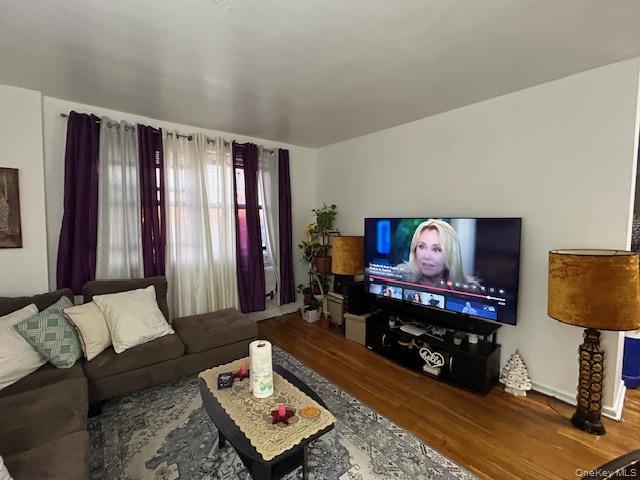 #19 photo, 131-11 Kew Gardens Road, Kew Gardens , NY 11415