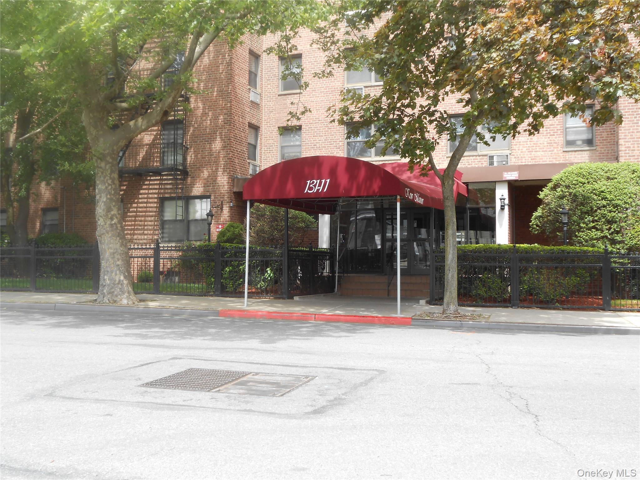 #2 photo, 131-11 Kew Gardens Road, Kew Gardens , NY 11415