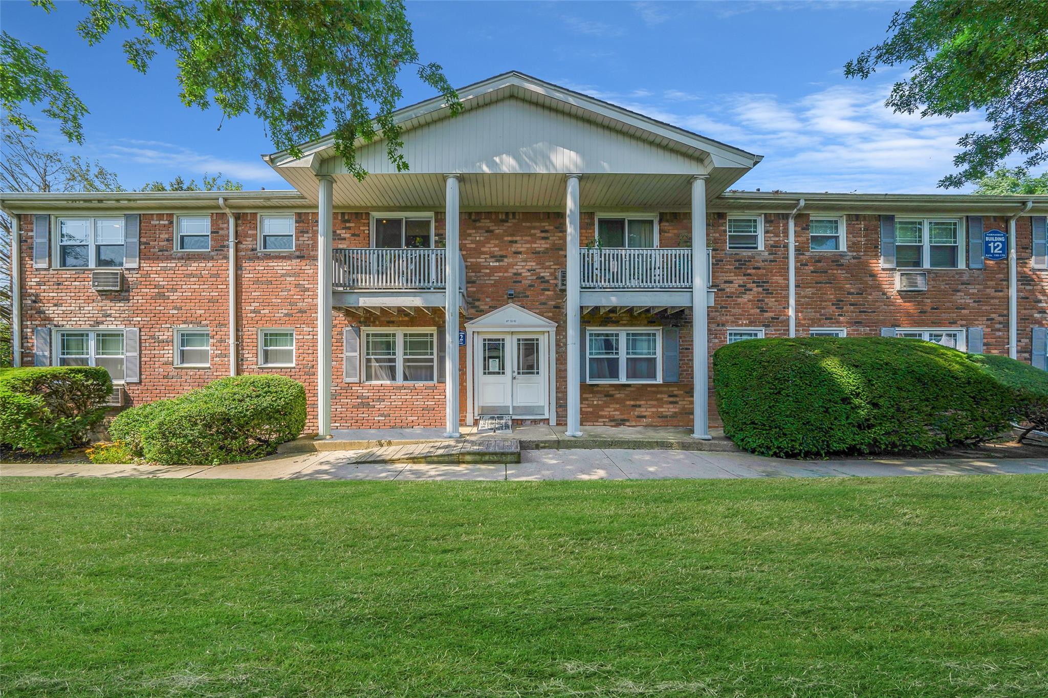 #1 photo, 159 Fairharbor Drive, सफ़ोक काउंटी Patchogue , NY 11772