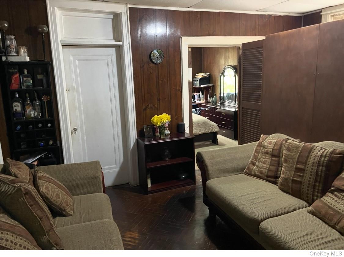 #20 photo, 39-17 65 Pl, クイーンズ区 Woodside , NY 11377