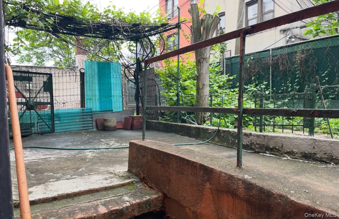 #9 photo, 39-17 65 Pl, クイーンズ区 Woodside , NY 11377