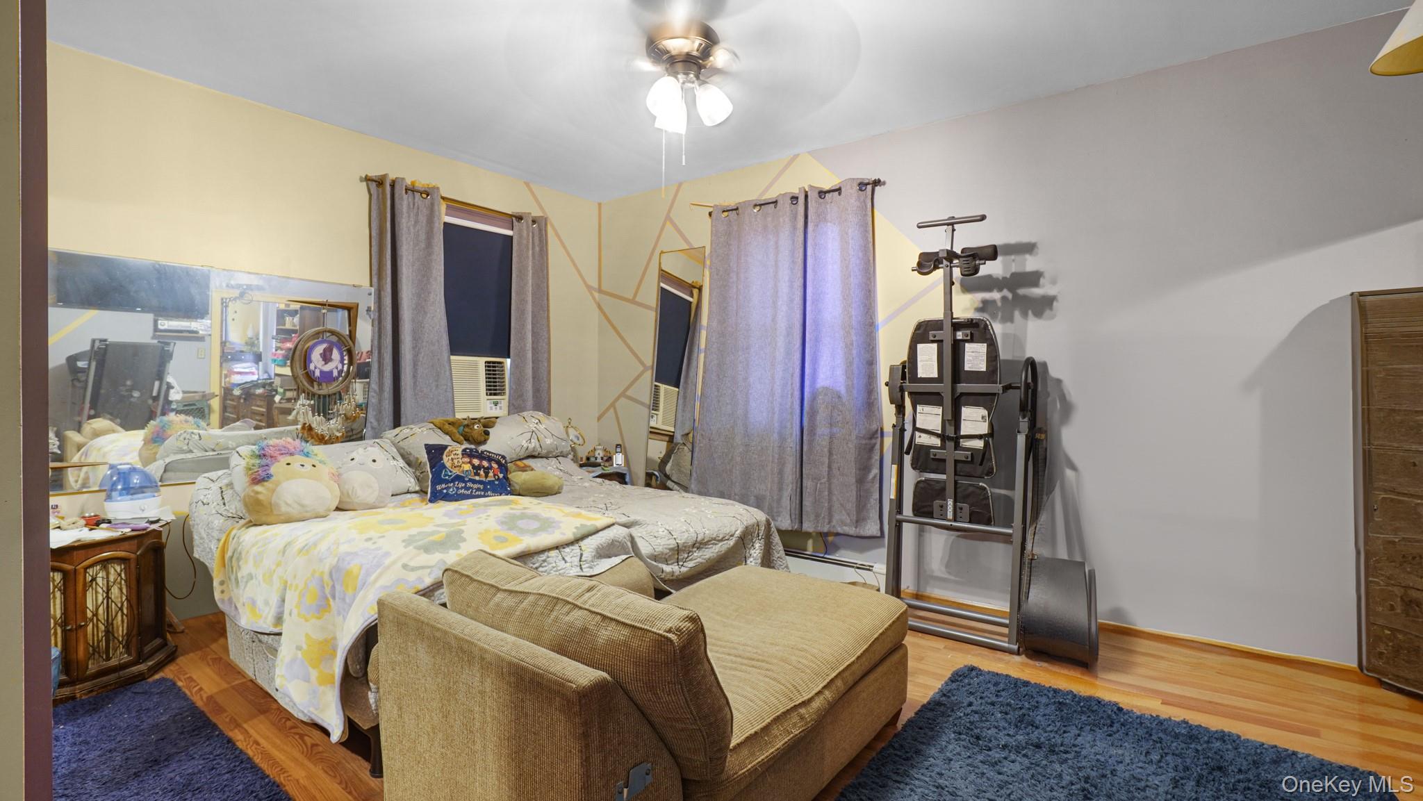 #17 photo, 6 Windsor Place, Lynbrook , NY 11563