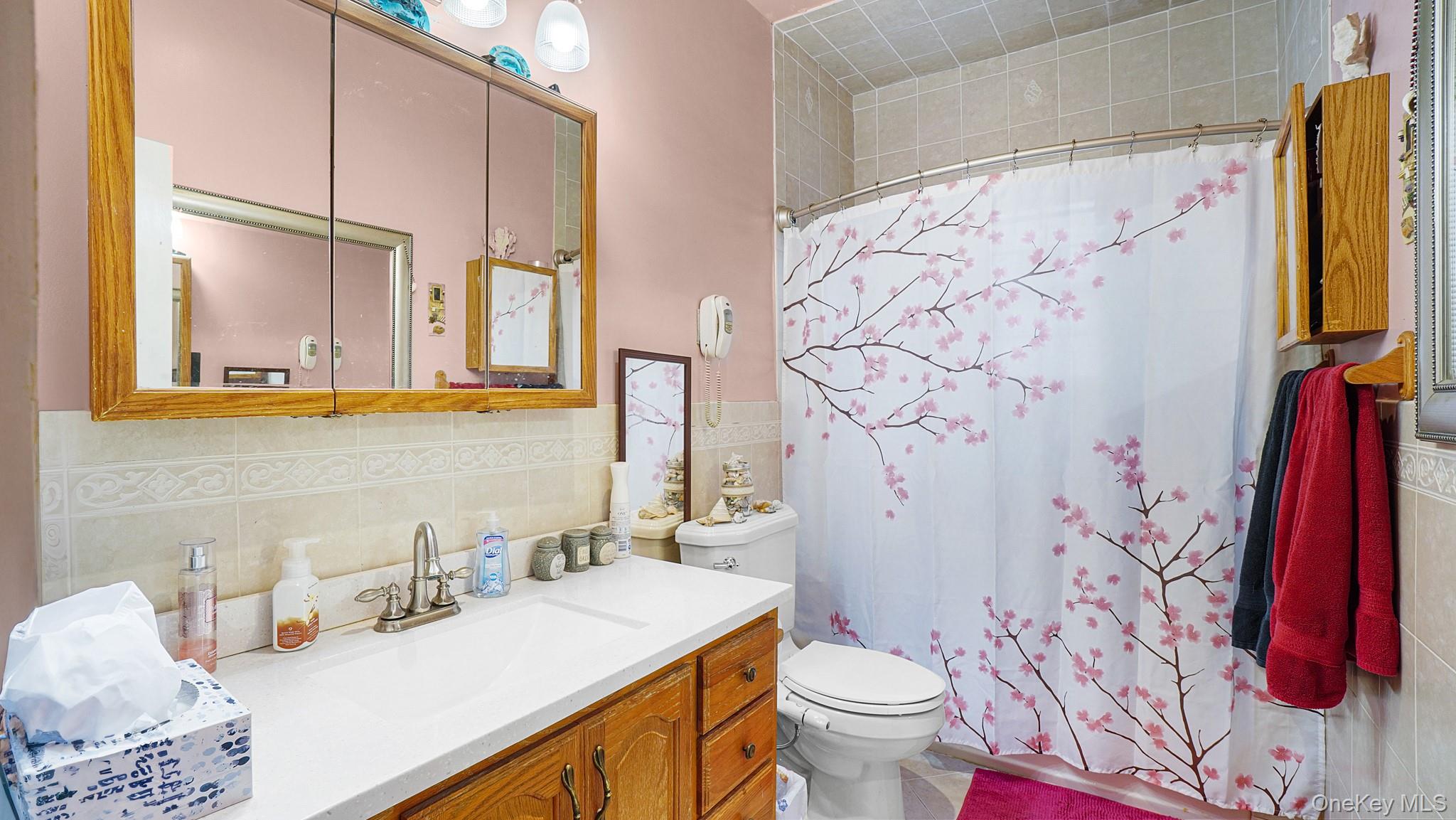 #18 photo, 6 Windsor Place, Lynbrook , NY 11563