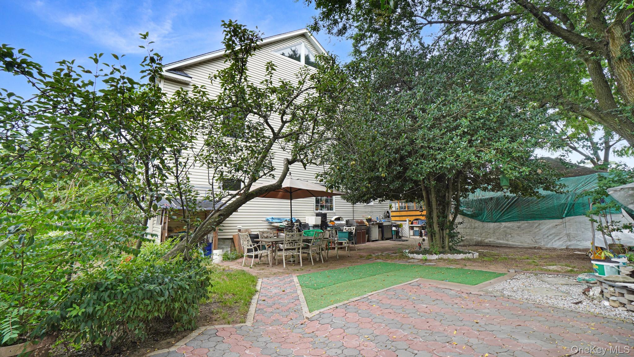 #20 photo, 6 Windsor Place, Lynbrook , NY 11563