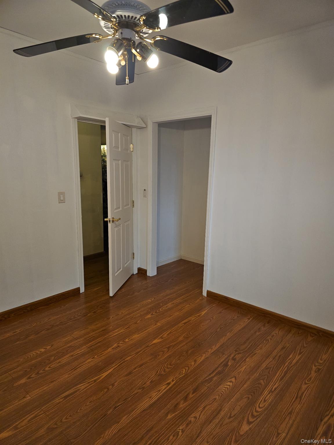 #8 photo, 6 Windsor Place, Lynbrook , NY 11563