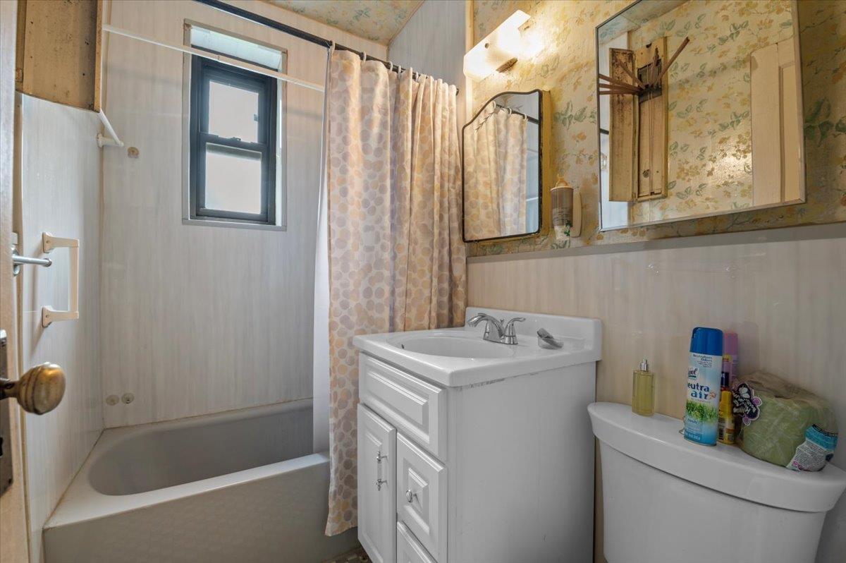 #10 photo, 7916 19th Road, クイーンズ区 East Elmhurst , NY 11370