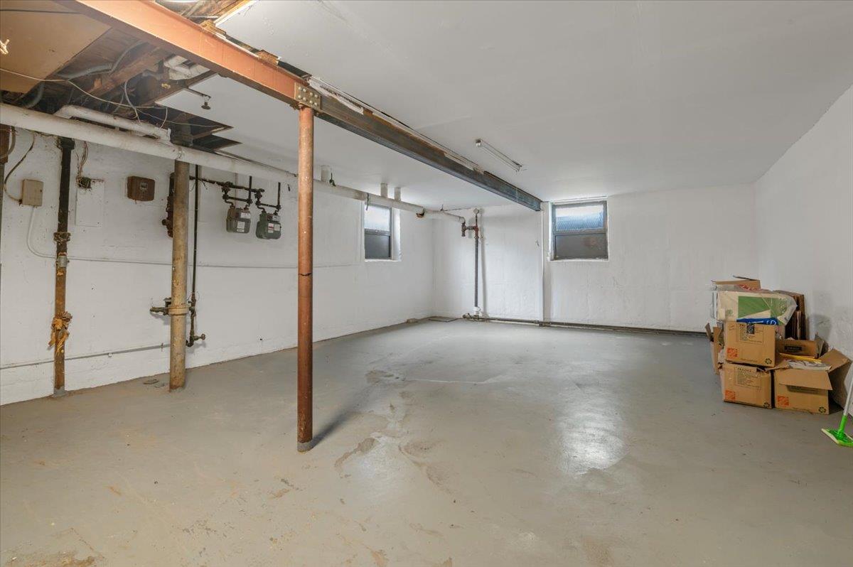 #12 photo, 7916 19th Road, クイーンズ区 East Elmhurst , NY 11370