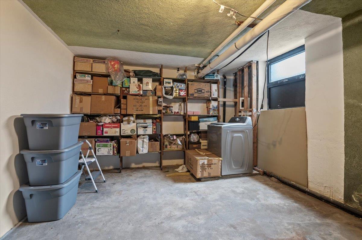 #13 photo, 7916 19th Road, クイーンズ区 East Elmhurst , NY 11370