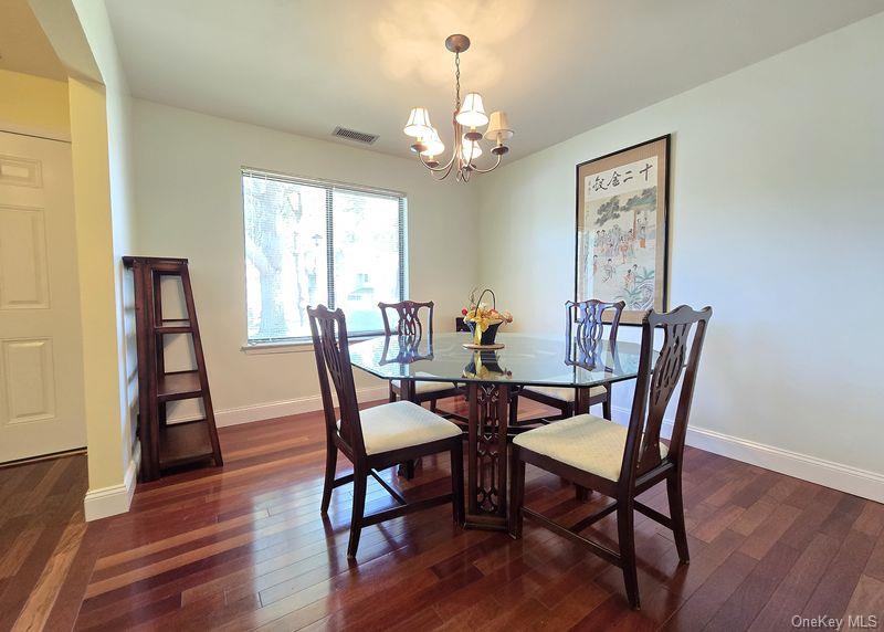 #6 photo, 729 Hilltop Court, Coram , NY 11727