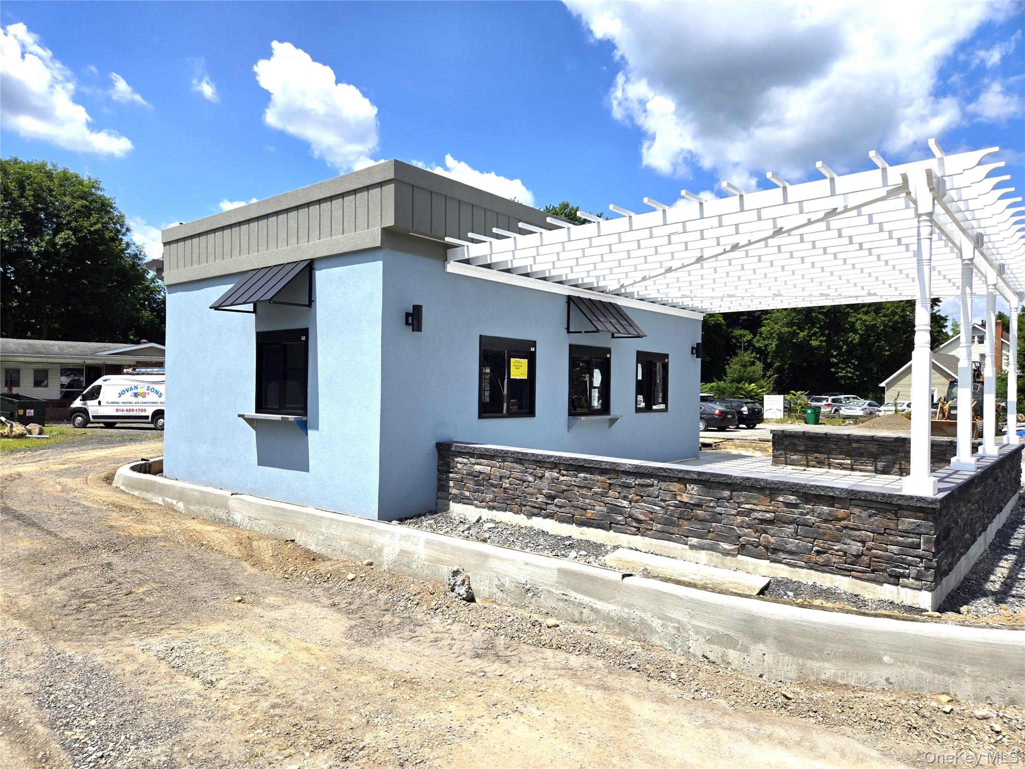 #2 photo, 815-817 Violet Avenue, Hyde Park , NY 12538