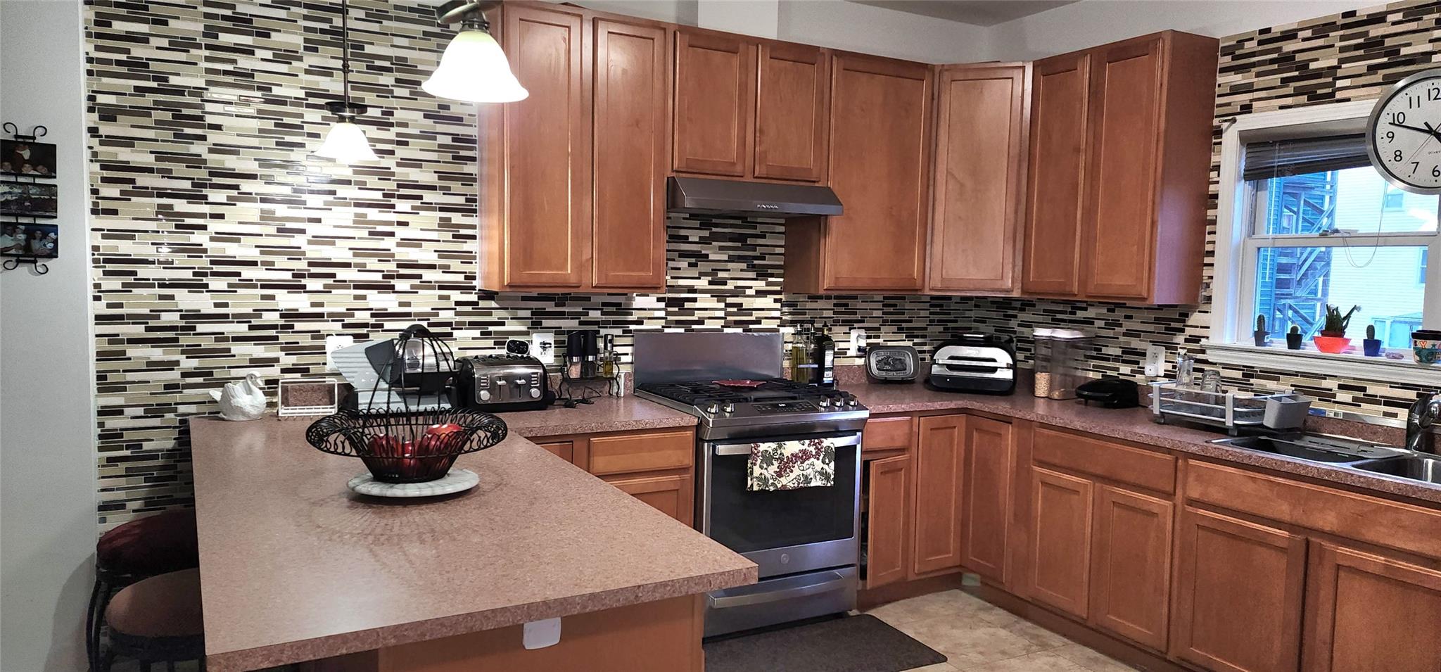 #1 photo, 112 Locust Avenue, 纽约州 New Rochelle , NY 10805