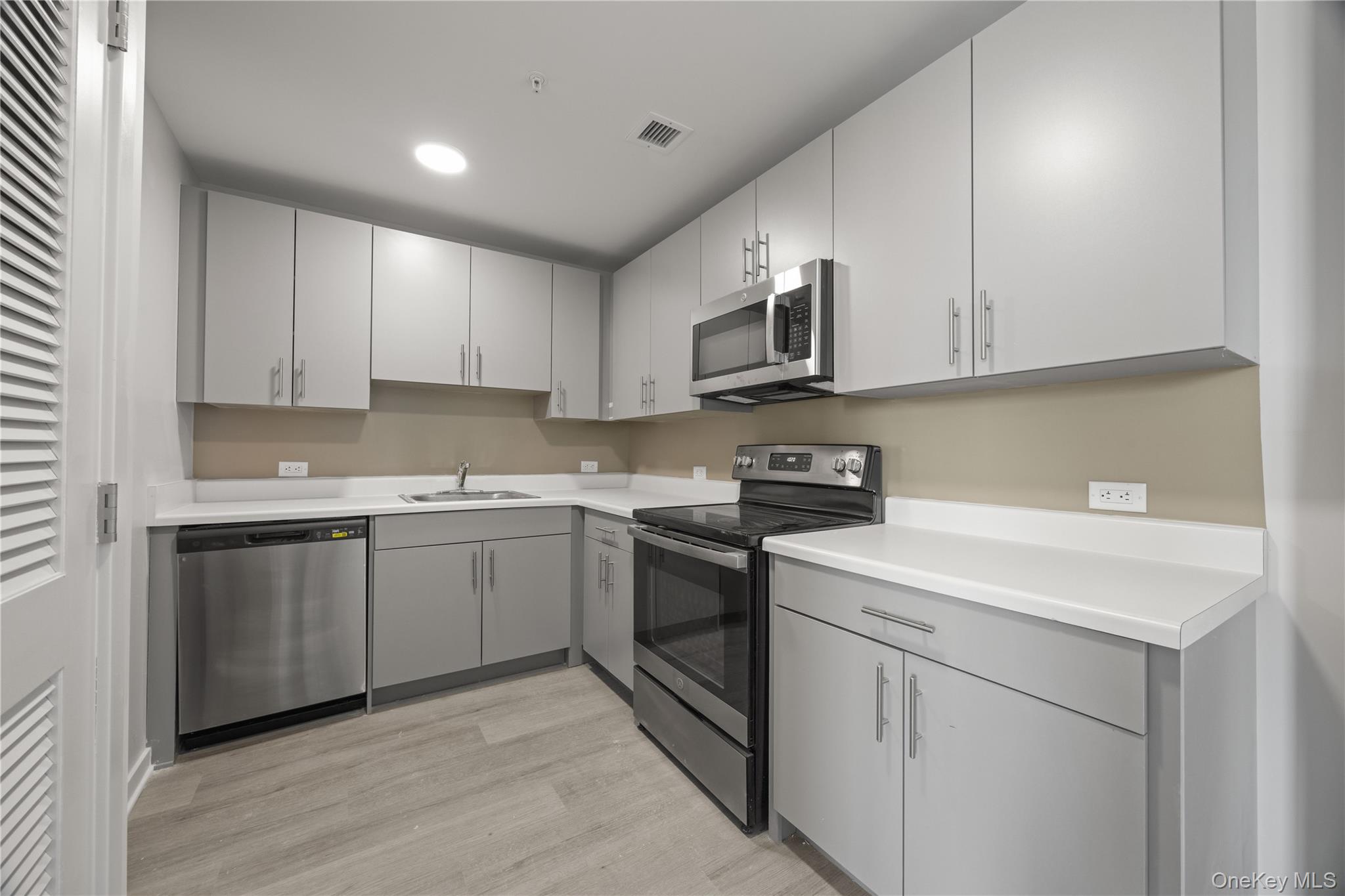 #1 photo, 56 Prospect Street, Yonkers , NY 10701