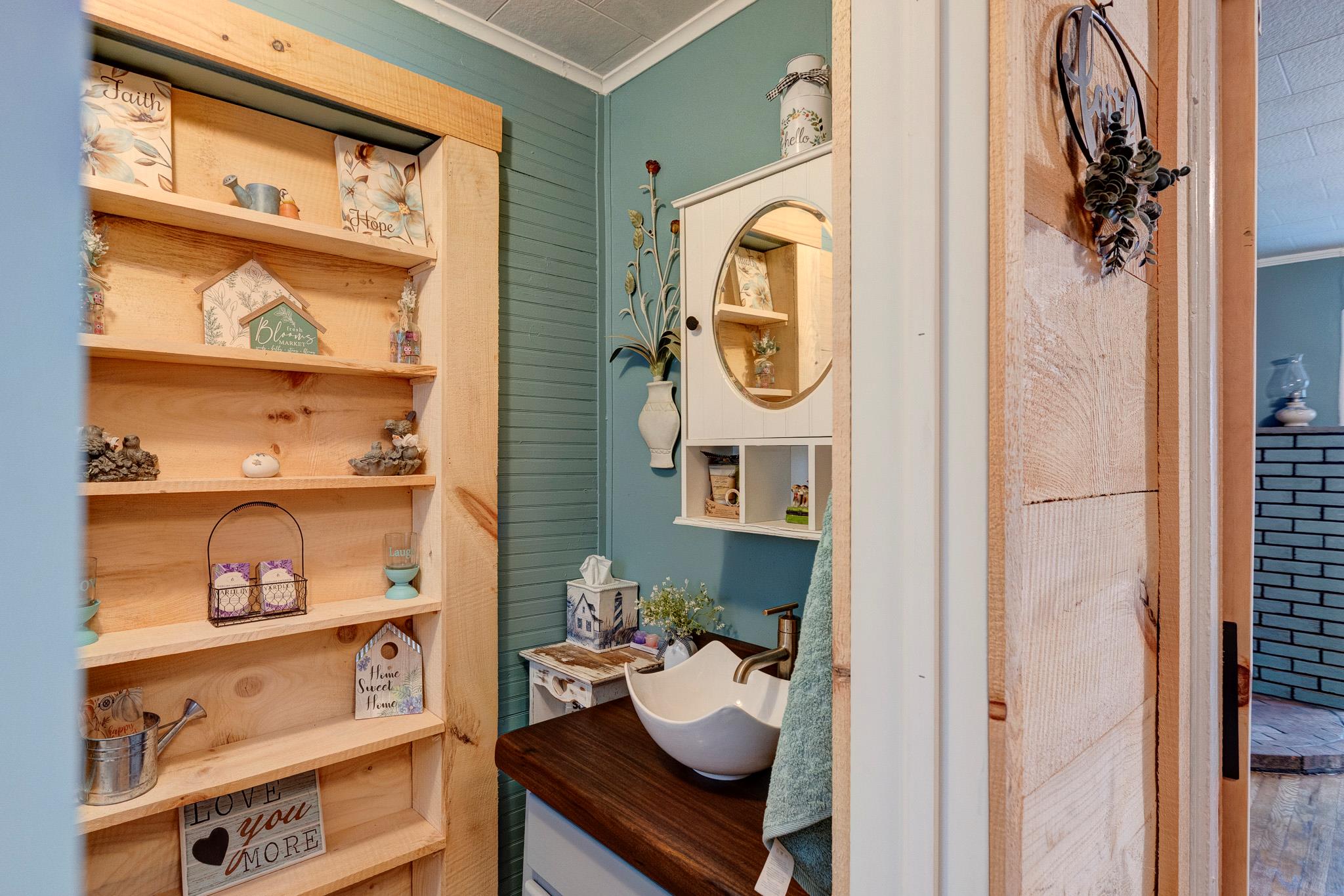 #12 photo, 75 Orange Street, Port Jervis , NY 12771