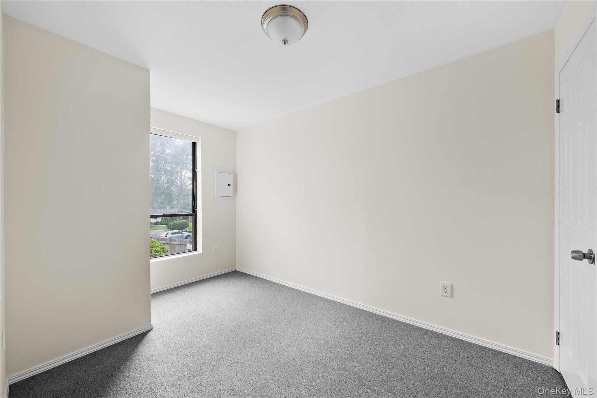 #11 photo, 59 Breeze Avenue, Саффолк ‖ Ronkonkoma , NY 11779