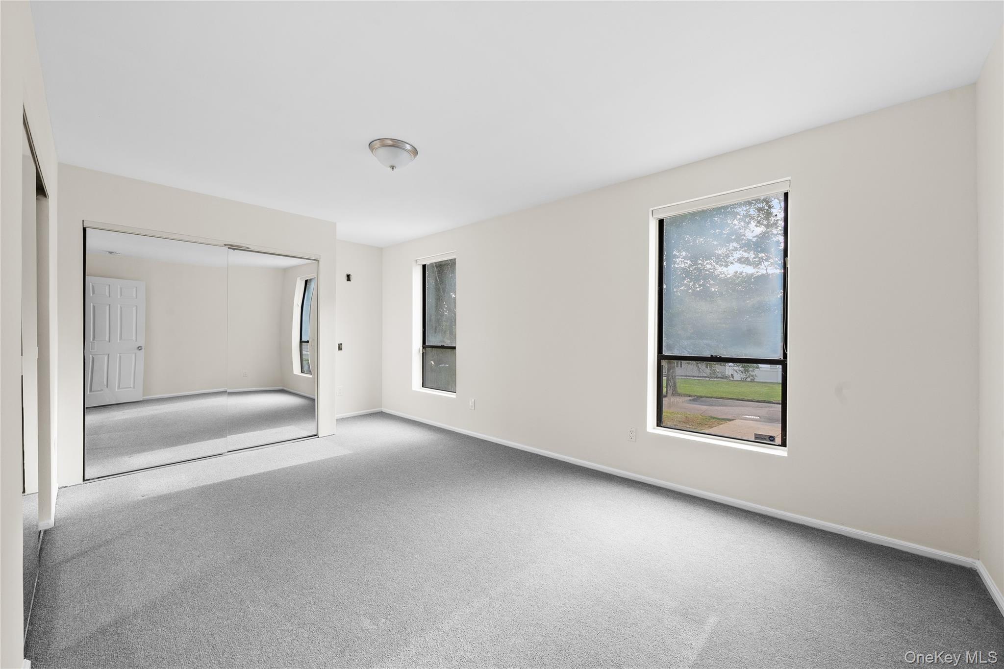 #13 photo, 59 Breeze Avenue, Саффолк ‖ Ronkonkoma , NY 11779