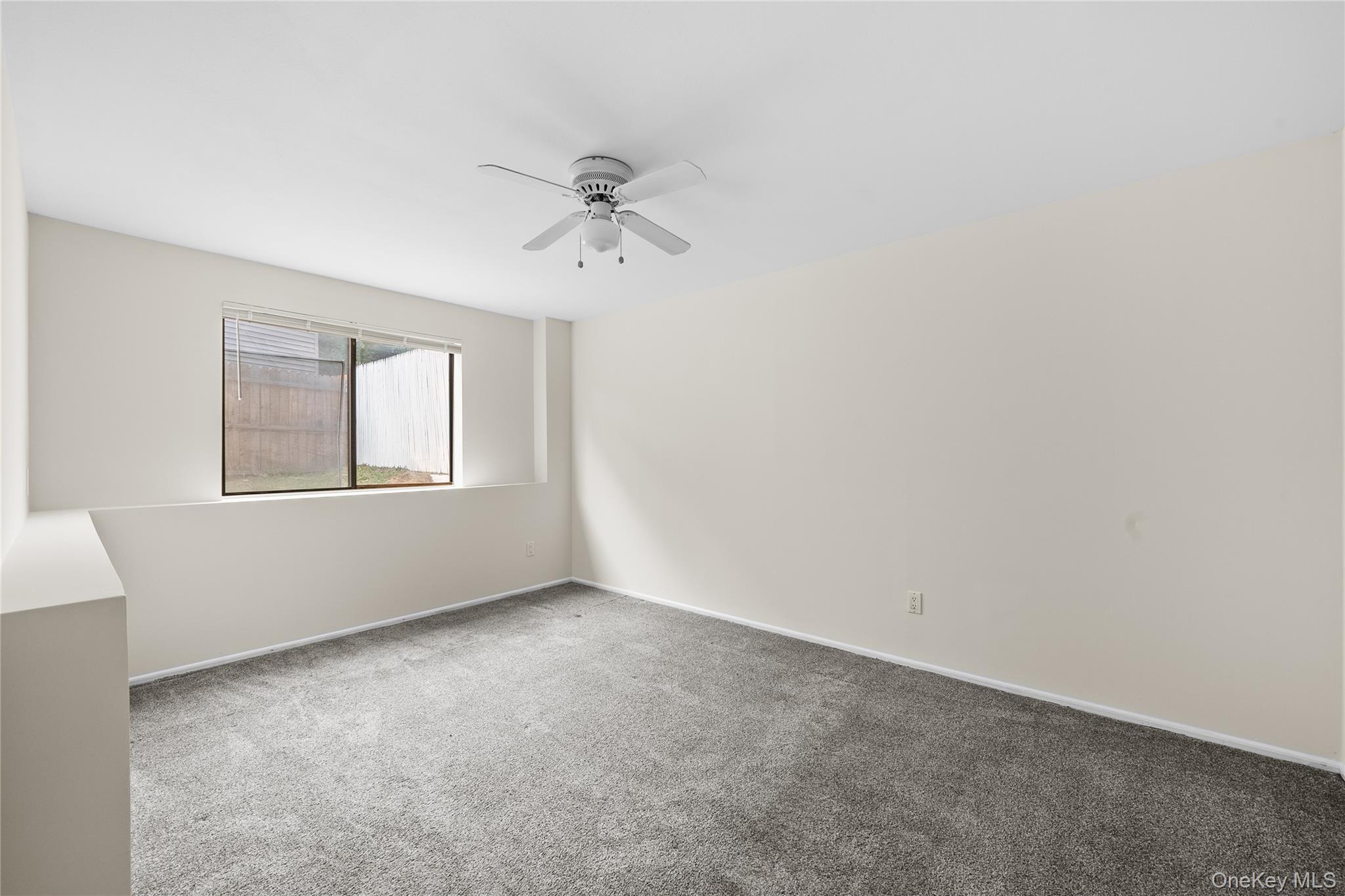 #15 photo, 59 Breeze Avenue, Саффолк ‖ Ronkonkoma , NY 11779