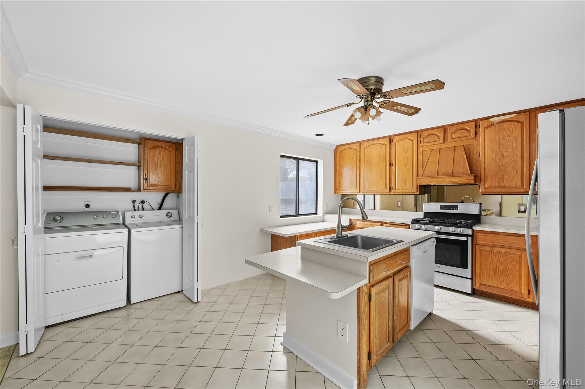 #8 photo, 59 Breeze Avenue, Саффолк ‖ Ronkonkoma , NY 11779