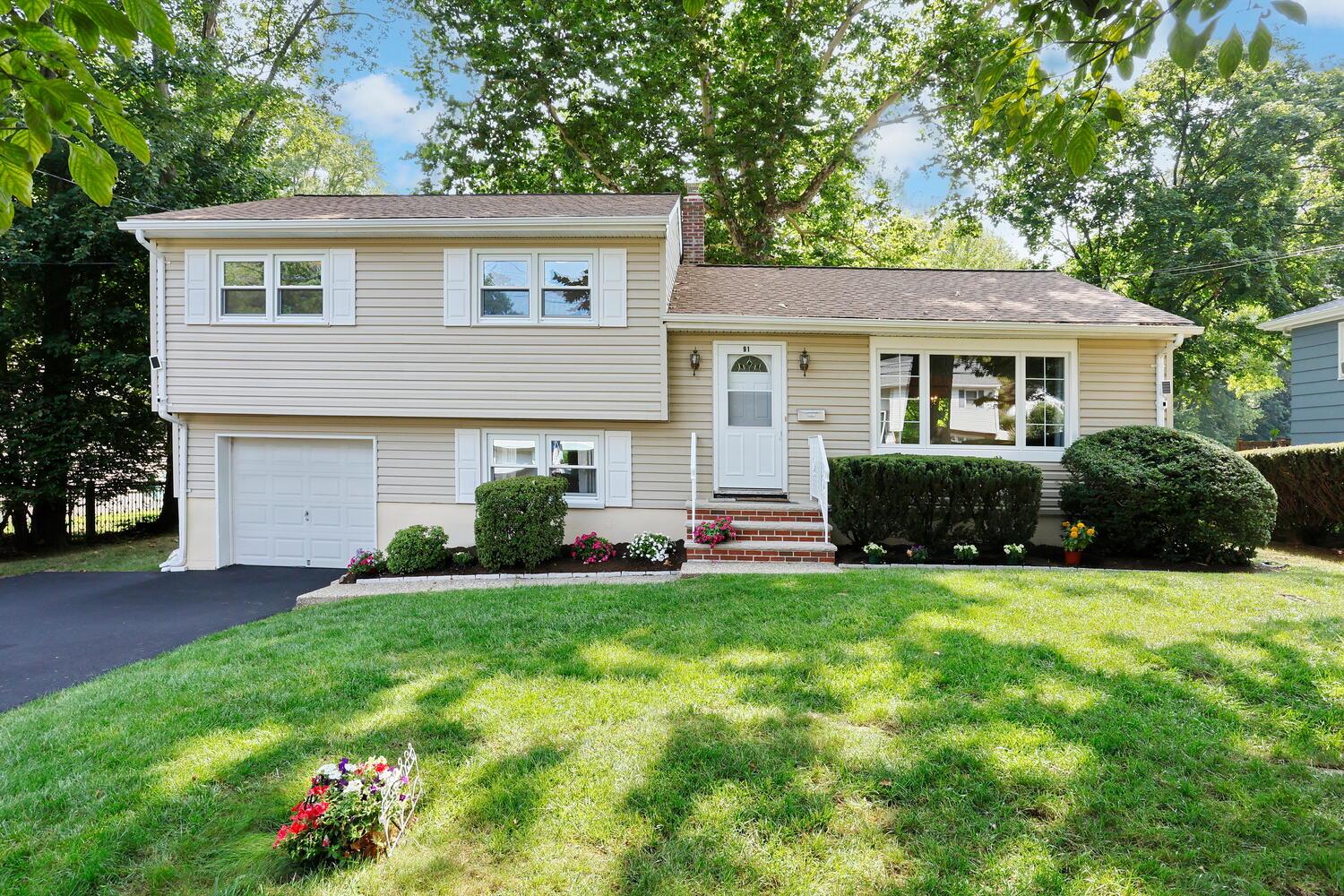 #1 photo, 91 Campbell Avenue, Tappan , NY 10983