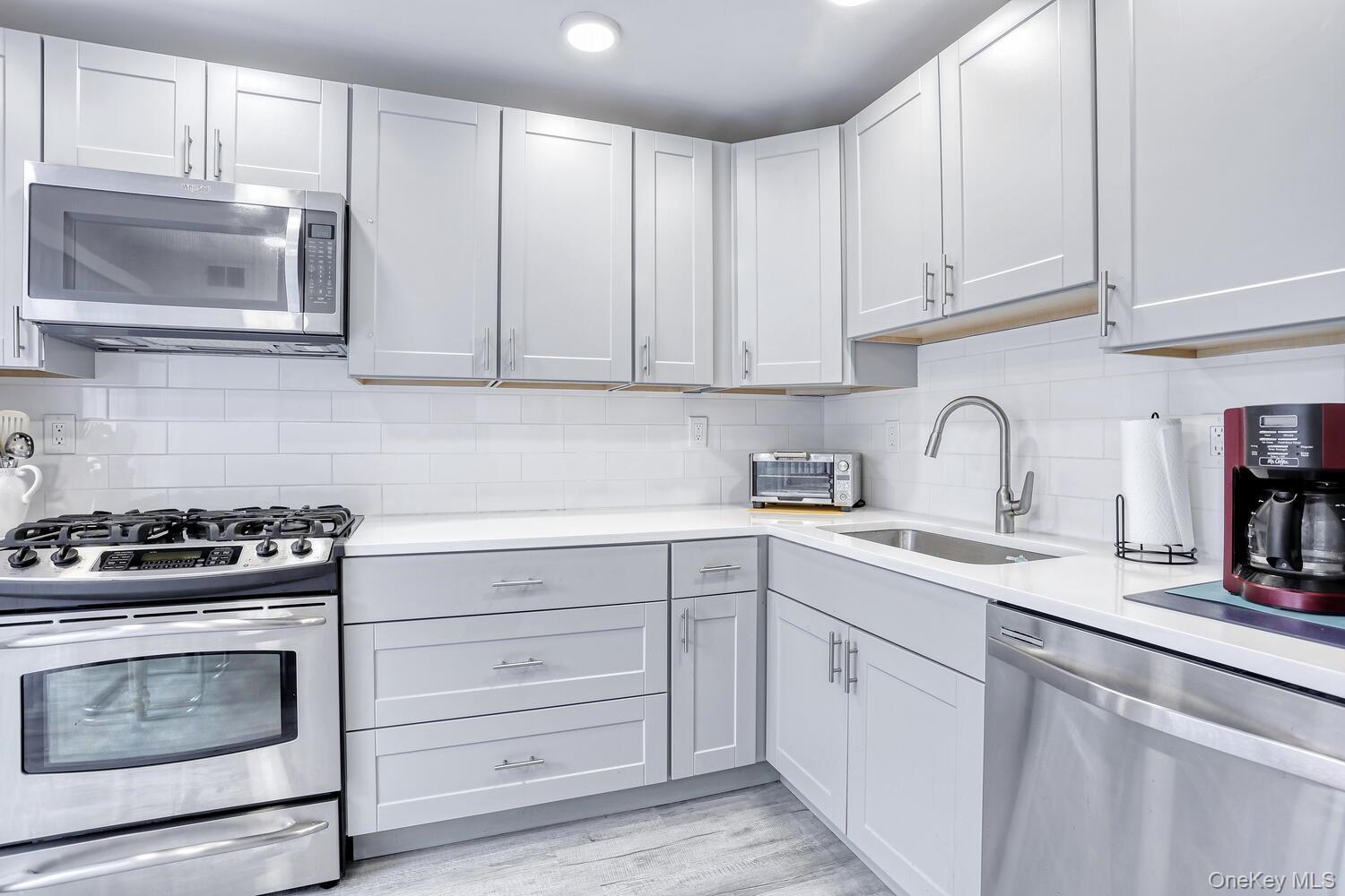 #6 photo, 40 I Heritage Drive, New City , NY 10956