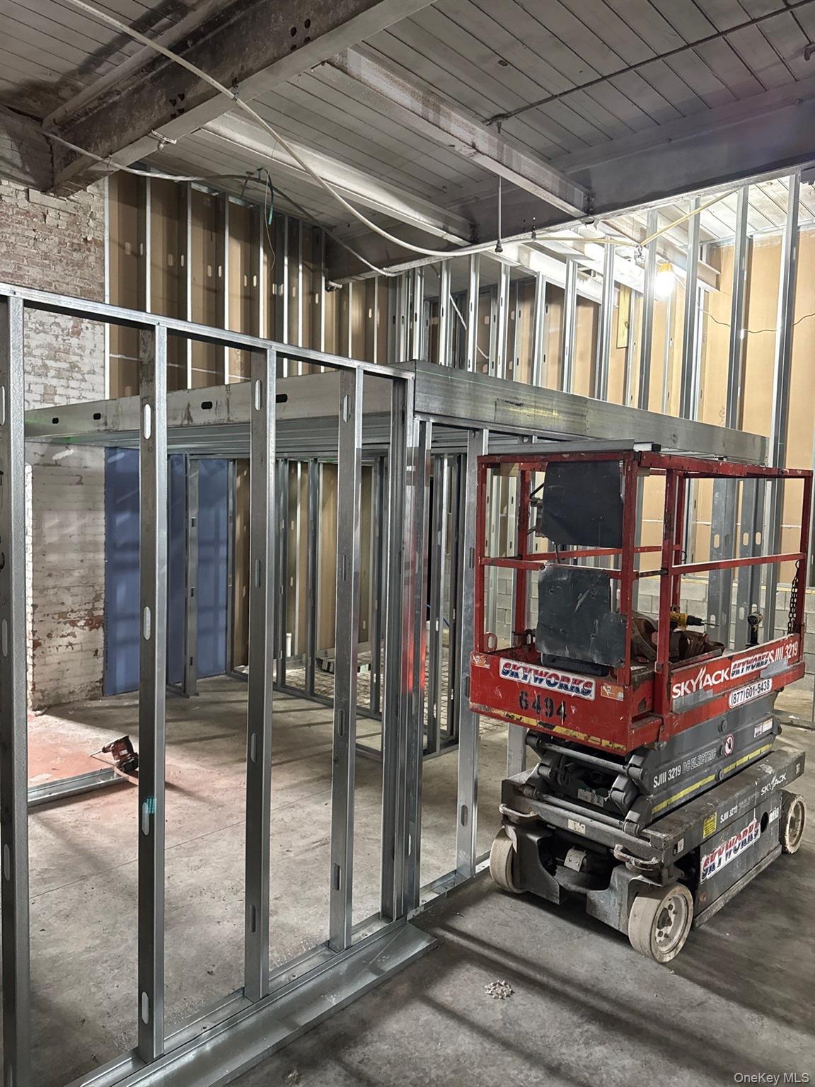 #10 photo, 2214 Whitesboro, Other , NY 