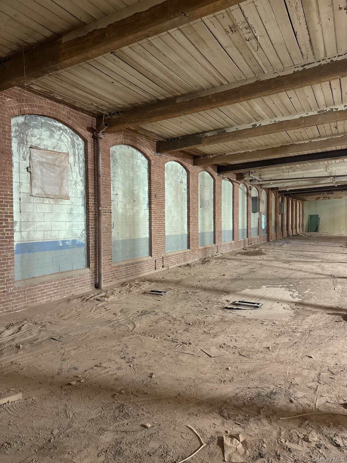 #6 photo, 2214 Whitesboro, Other , NY 