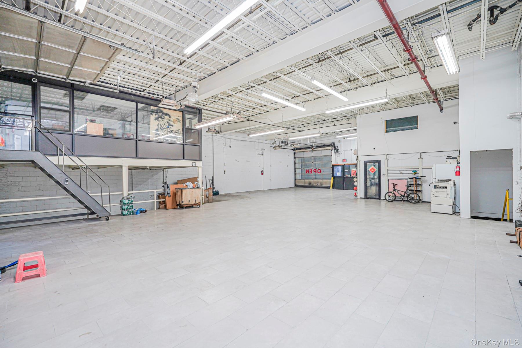 #5 photo, 8731 18th Avenue, ブルックリン区 Brooklyn , NY 11214